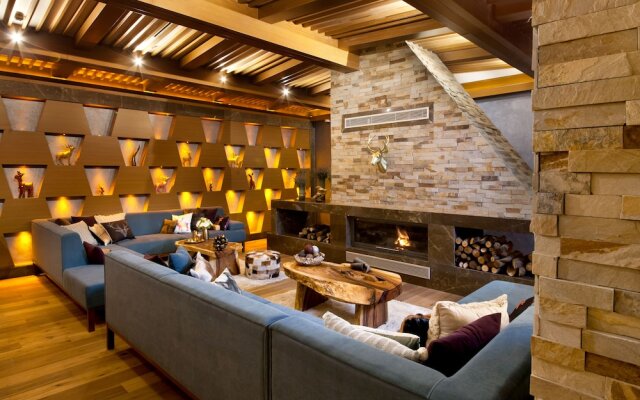 Magna Pivot Hotel - Boutique Class
