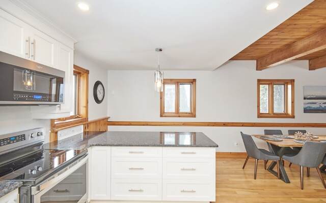 Grand Niagara Estate Lodge