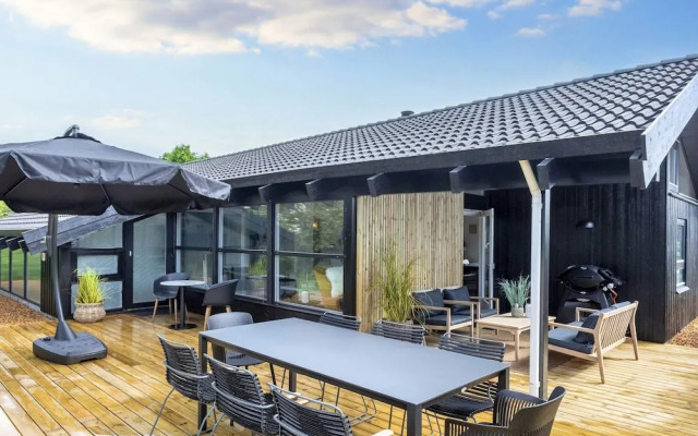 8 Person Holiday Home in Bindslev-by Traum