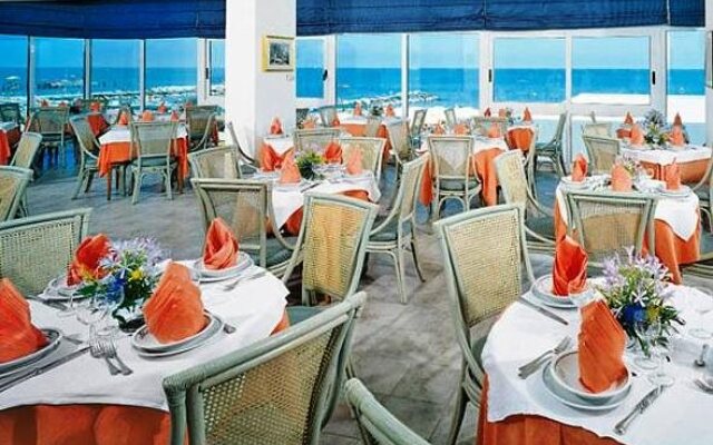 Hotel International