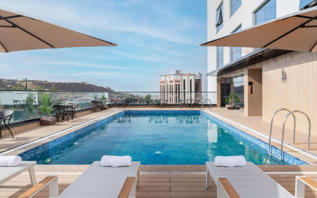 Warwick Al Taif Hotel