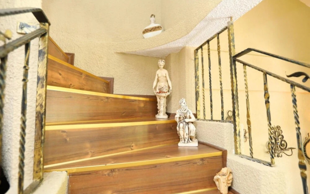 Serene House Surrounded by Nature in Beykoz