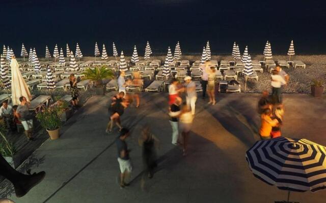 2 Bedroom Apartment Old Town Centre