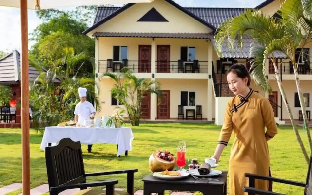 Sansan Boutique Resort & Spa