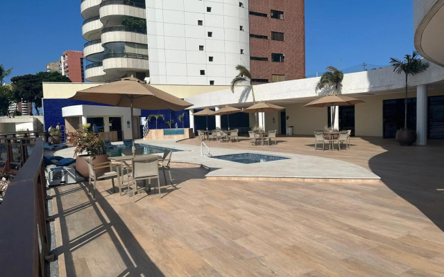 Iate Plaza Hotel