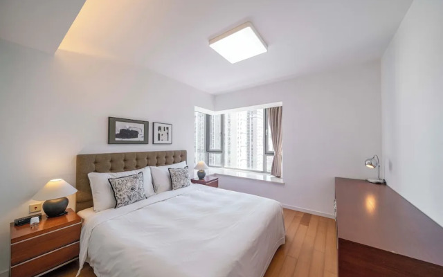 Tyms Elegant 2BR 1BA Apt Walk to Malls