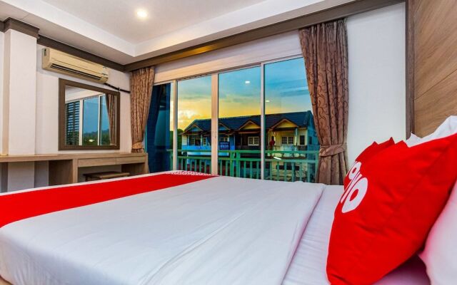 OYO 380 Jomthong Mansion