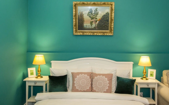 MRG Apartments