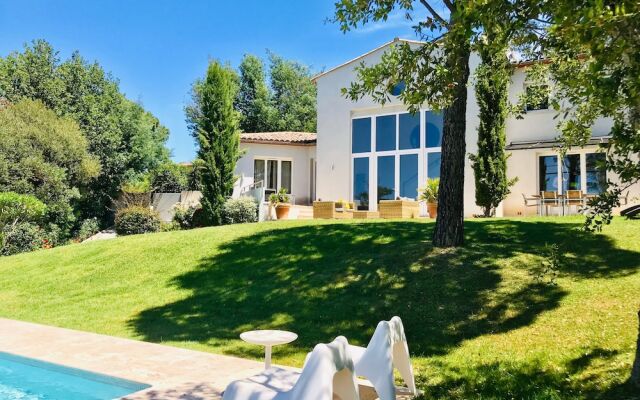 Villa white