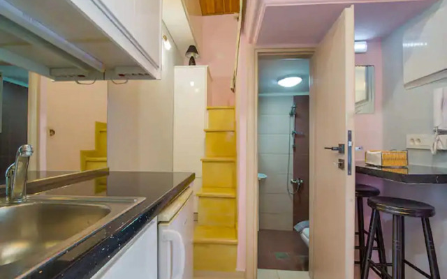 Snug Apartment in Kournas With Balcony/terrace