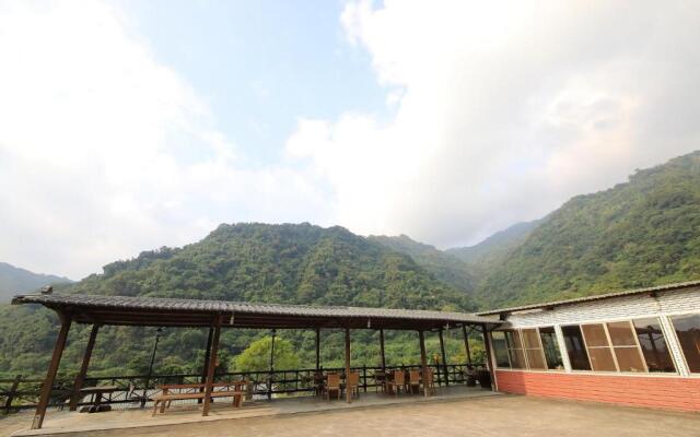 Yotai Spring Guest House