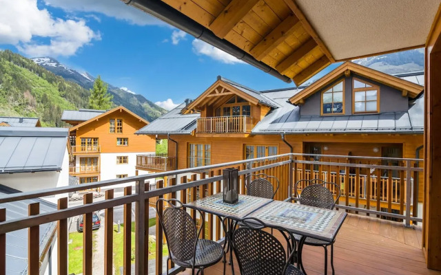 Modern Apartment in Rauris by the Forest