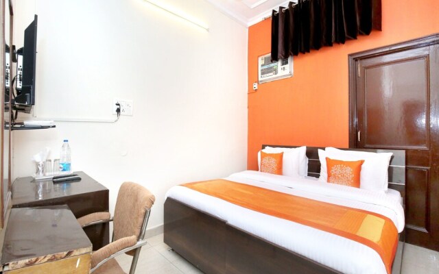OYO 11073 Amar Guest House
