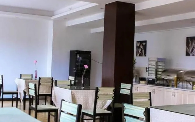 Kaili Business Hotel