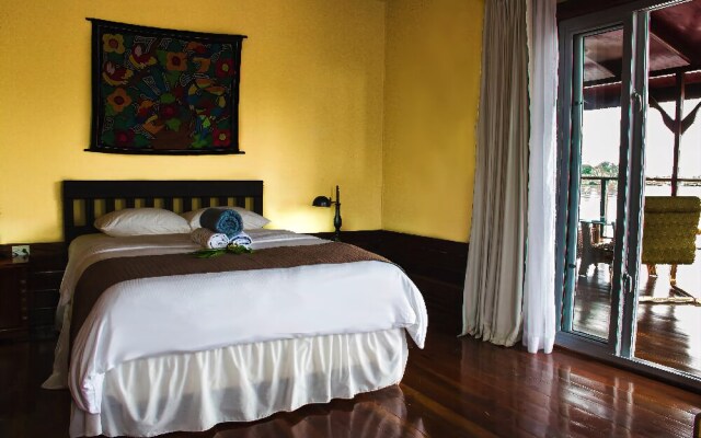 Laguna Azul Eco Lodge
