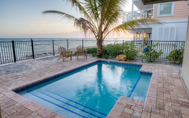 Casa on the Beach Apartment 3