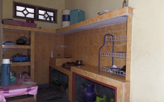 Lawang Sari Homestay
