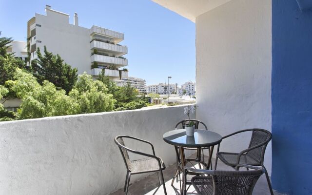 Banus Beach Studio