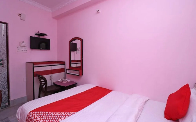 Karunamoyee Guest House By OYO Rooms