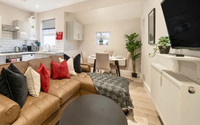 Everest Lodge Serviced Apartment