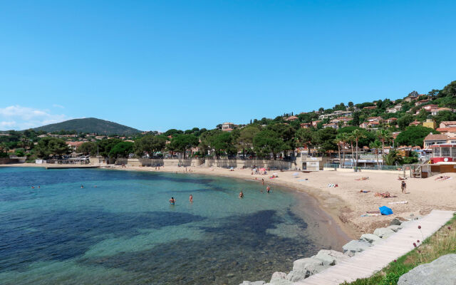 Holiday Home Le Mas d'Esquières