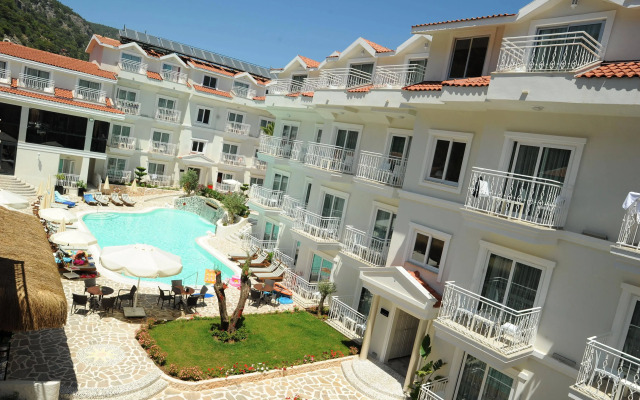 Montebello Deluxe