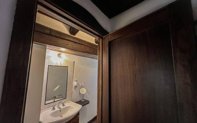 Housing of Charme With Rooftops Balconies