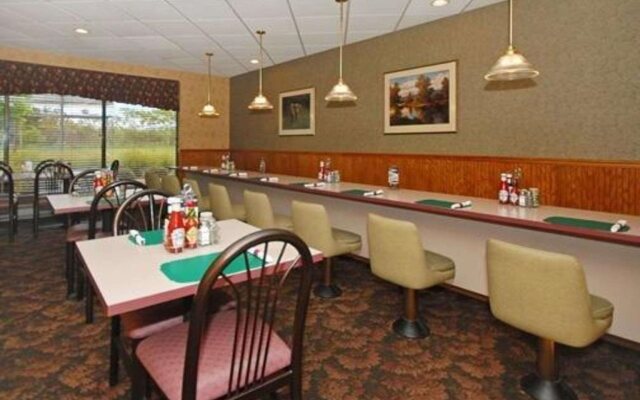 Danville Quality Inn & Suites