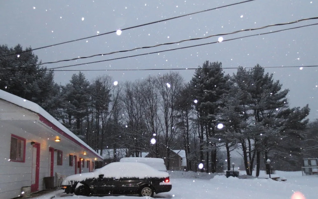 Four Seasons Motel