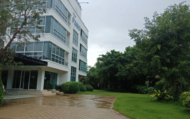 The Pano Hotel And Residence