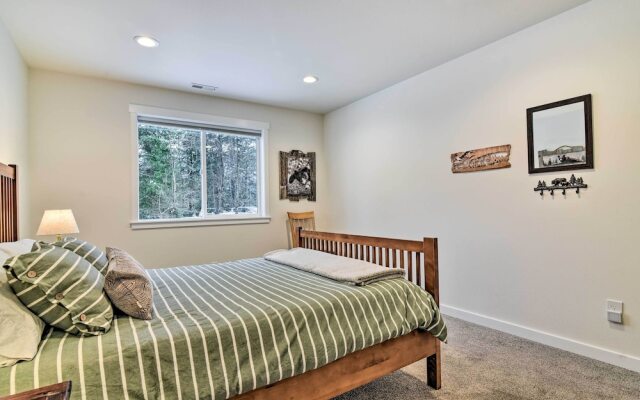 Family-friendly Packwood Retreat w/ Deck!
