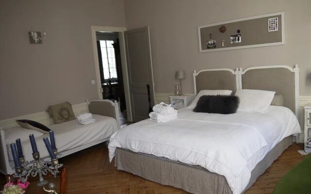 Au Bonheur De Jeanne