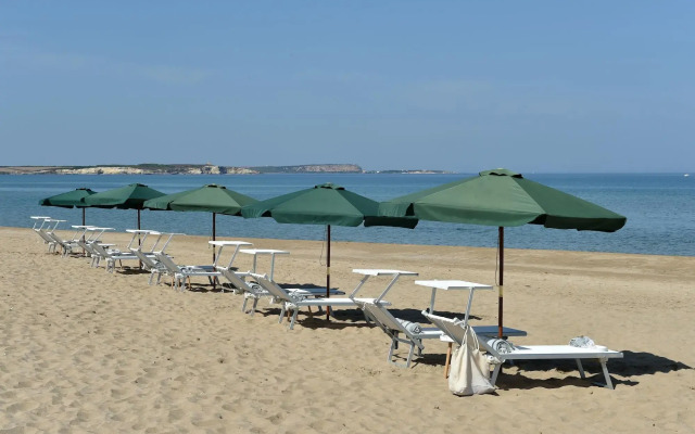 Is Arenas  Resort