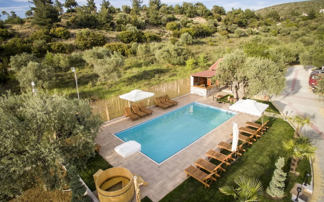 Mythos Bungalows