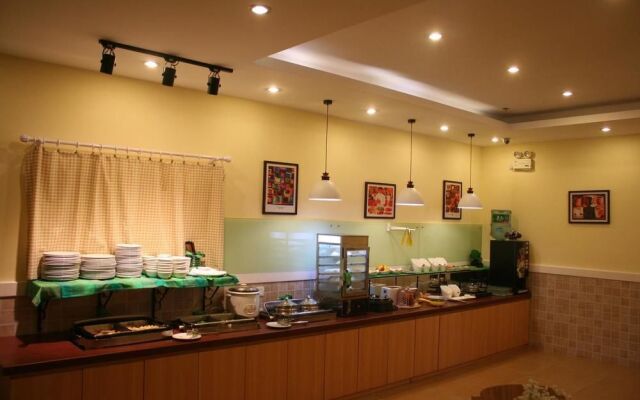 Greentree Inn Suzhou Luzhi Ancient Town Hotel