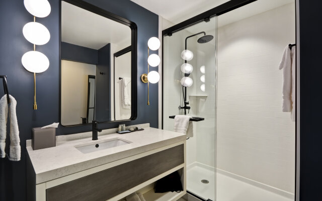 Hotel Indigo Kansas City - The Crossroads by IHG