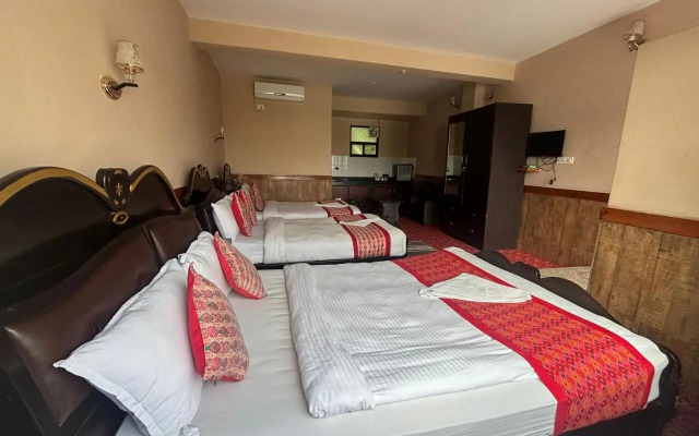 Hotel Fewa And Mike's Old Kitchen