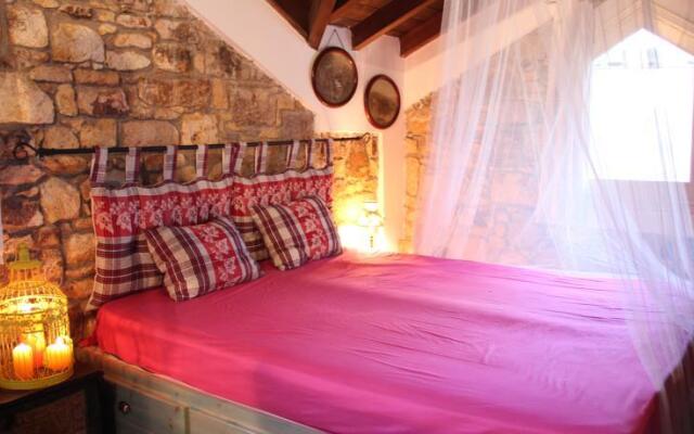 Unique Stone House in Gera Bay