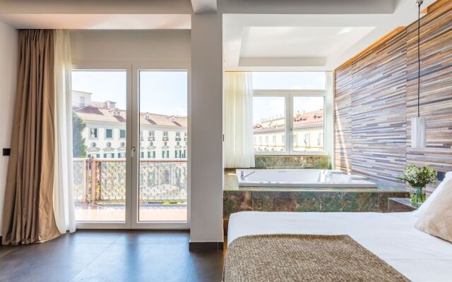Dei Martiri Suite