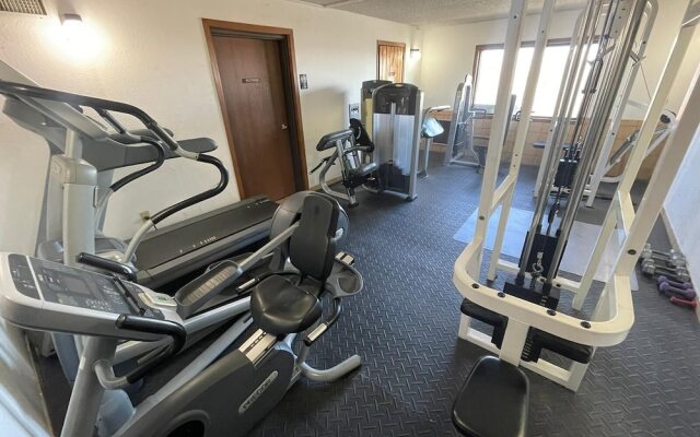 Belgium Inn & Suites