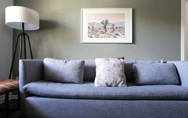 WanderJaunt Barton Hills Apts