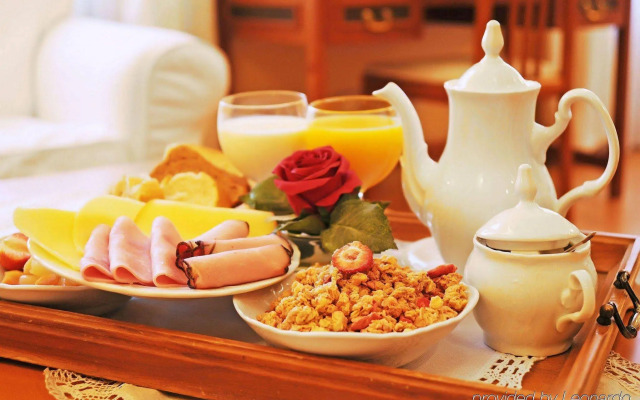 Fleur De Lis Hotel