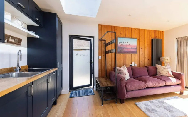 Bespoke Retreat for 4 in West Wittering