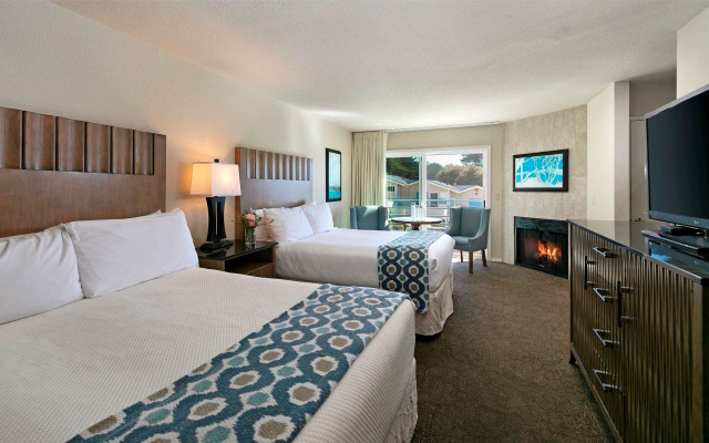 Cambria Landing Inn & Suites