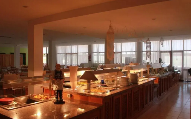 Aparthotel Beach Club