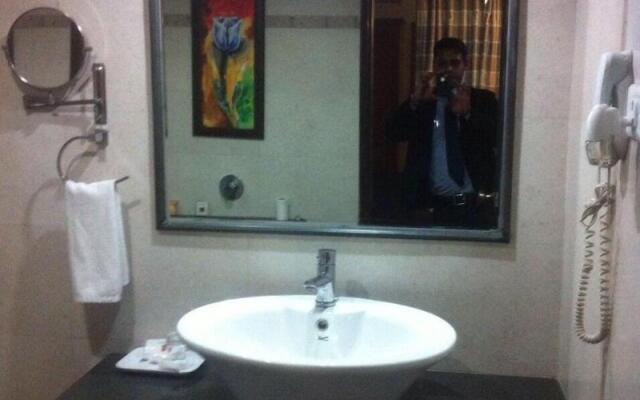 Hotel Grand Dhillon