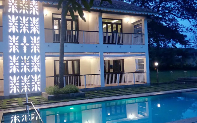 Casa Elvino - An Indy Villa