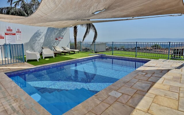 Shmulik Resort