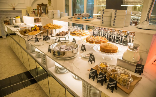 Hotel Royal Victoria - by R Collection Hotels