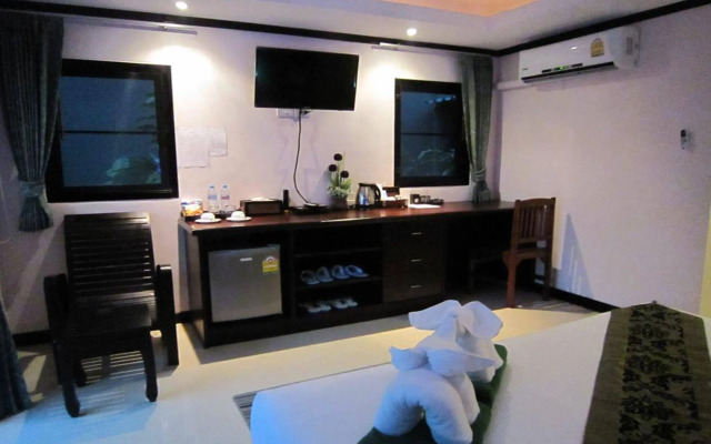 Khaolak Yama Resort (SHA Extra Plus)